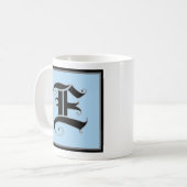 Mug Lettre majuscule calligraphique E (Devant gauche)