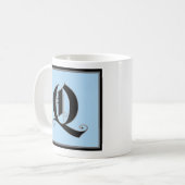 Mug LETTRE MAJUSCULE Calligraphique Q (Devant gauche)