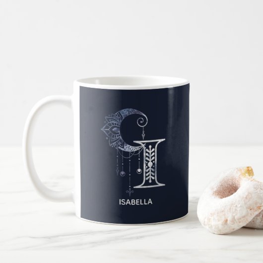Mug Lettre monogramme I Boho Crescent Moon Mandala (Avec donut)