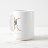 Mug LETTRE MONOGRAPHIQUE Florale Blush Navy "K" Person (Devant gauche)