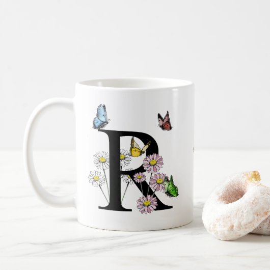 Mug Lettre R Monogramme de papillon floral (Avec donut)
