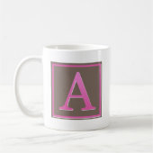 Mug Lettre rose et Brown un monogramme (Gauche)