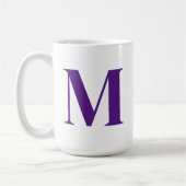 Mug Lettre royale violet personnalisée initiale person (Gauche)