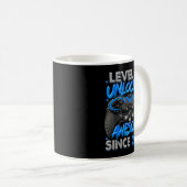 Mug Level 22 Unlocked Awesome Since 2004 22nd Birthday (Devant droit)