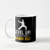 Mug Level Up! This Kid Is Now A Orange Belt Karate Awa (Gauche)