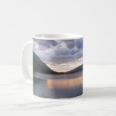 Mug Lever du soleil au lac Swiftcurrent I (Devant gauche)
