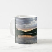 Mug Lever du soleil au lac Swiftcurrent II (Devant gauche)