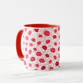 Mug Lèvres rouge et marron sur Motif rose (Devant gauche)