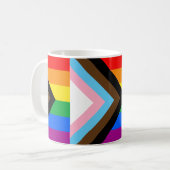 Mug LGBTQ+ Indicateur de fierté de progrès (Devant gauche)
