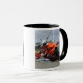 Mug L'hélicoptère Dolphin MH-65 s'est écrasé à l'aérop (Devant droit)