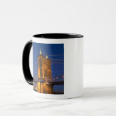 Mug L'horizon de Cincinnati, Ohio, États-Unis au crépu (Devant gauche)