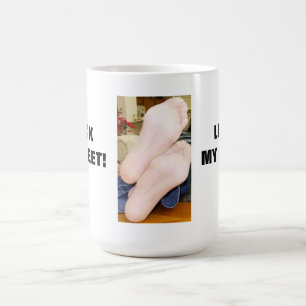 MUG LICK MES PIEDS !