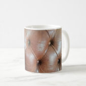 Mug Light on brown leather sofa surface, textureabstra (Devant droit)