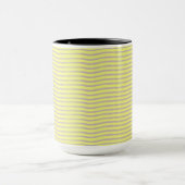 Mug Lignes dentées grises sur jaune. (Centre)