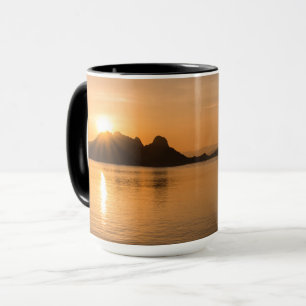 Mug L'île de Komodo au coucher du soleil