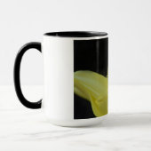 Mug Lily jaune par Shirley Taylor (Gauche)
