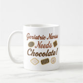 Mug L'infirmière gériatrique a besoin de chocolat (Gauche)