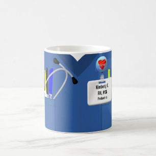 Mug L'infirmière personnalisée frotte dans le bleu