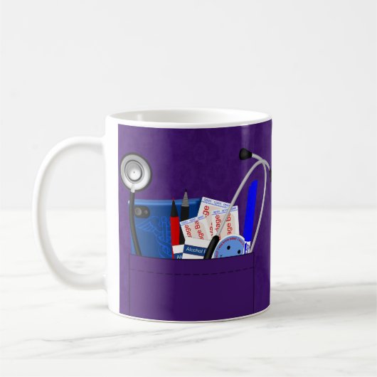 Mug L'infirmière personnalisée frotte dans le pourpre (Gauche)