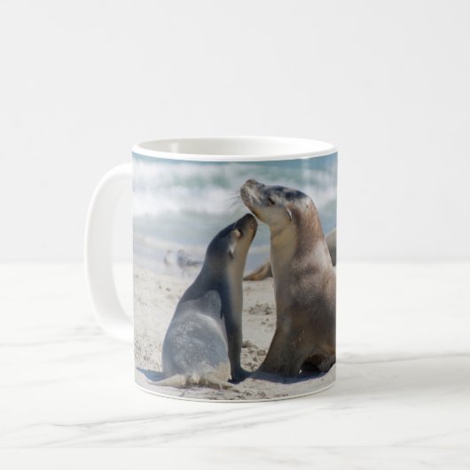 Mug Lion de la mer d'Australie et petit (Devant gauche)