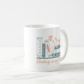 Mug Lire est ma thérapie (Devant droit)