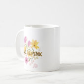 Mug "LIVE IS PINK" est écrit en noir (Devant gauche)