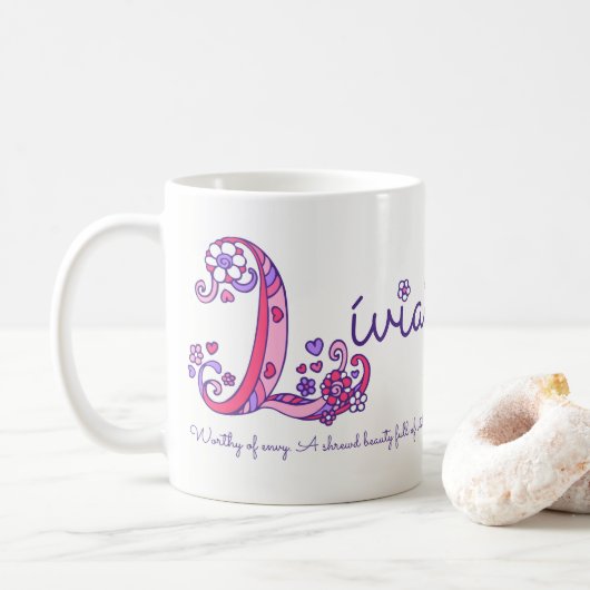 Mug Lívia nom signifiant fleur cardiaque L monogramme (Avec donut)