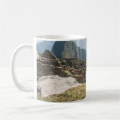 Mug Llama surplombant les ruines | Machu Picchu, Pérou (Gauche)