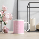 Mug Logo d'entreprise | Rose professionnel moderne<br><div class="desc">Un élégant modèle de tasse de papier d'affaires personnalisé dans un style minimaliste moderne qui peut être facilement mis à jour avec le logo de votre entreprise et le slogan ou les informations de votre entreprise. Si vous avez besoin d'aide pour personnaliser ce produit, veuillez me contacter en utilisant le...</div>