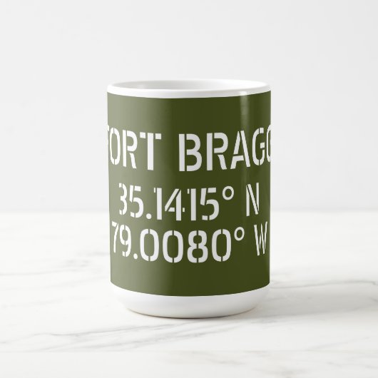 Mug Longitude de la latitude de Fort Bragg (Centre)