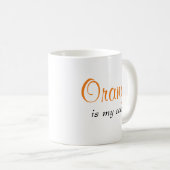 Mug L'orange amusant est ma couleur disant (Devant droit)