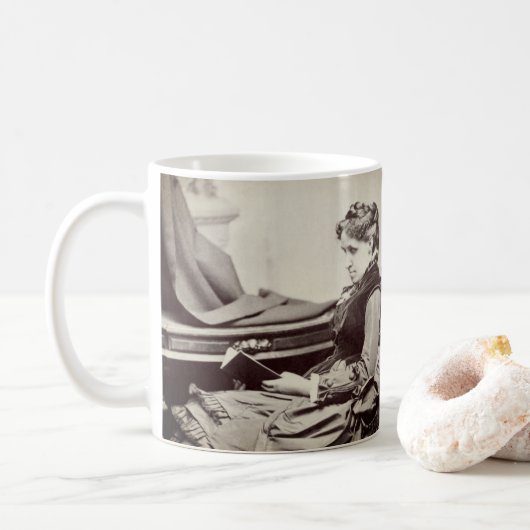 Mug Louisa peut photographie d'Alcott - affectueuse (Avec donut)