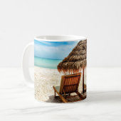 Mug Lounge on beach throw pillow (Devant gauche)