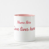 Mug Love lives here - Pink and Red hearts  (Centre)