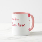 Mug Love lives here - Pink and Red hearts  (Devant droit)