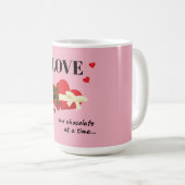 Mug Love One Chocolate at a Time Drôle Citation (Devant droit)
