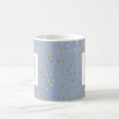 Mug Lumière Bleu Or Raindrop Moderne Monogramme tendan (Centre)