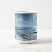Mug Lune sur mer calme (Centre)
