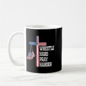 Mug Lutte chrétienne des jeunes Lutte dure Prie plus f (Gauche)