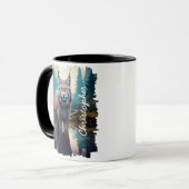 Mug Lynx dans le reflet du lac forestier (Devant gauche)