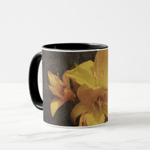 Mug Lys Asiatique jaune sur toile grungé vieil arriéré