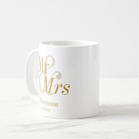 Mug M. et Mme Gold Script Mariage Cadeau (Devant gauche)