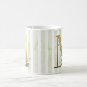 Mug M, initiale dorée sur bandes bleues et blanches (Centre)