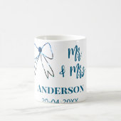 Mug M & Mme ajouter nom date mariage faveur noeud bleu (Centre)