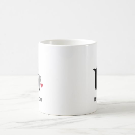Mug M. Modern Black Script Mariage personnalisé (Centre)
