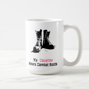 Mug Ma fille porte des bottes de combat