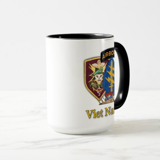 MUG MAC V SOG PATCH (Devant droit)