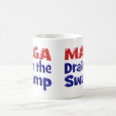 Mug MAGA Drainer le marais rouge bleu (Centre)