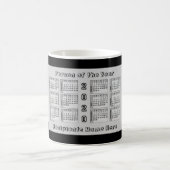 Mug Magique 2020 Personne de l'année Calendrier par Janz Grey  (Centre)