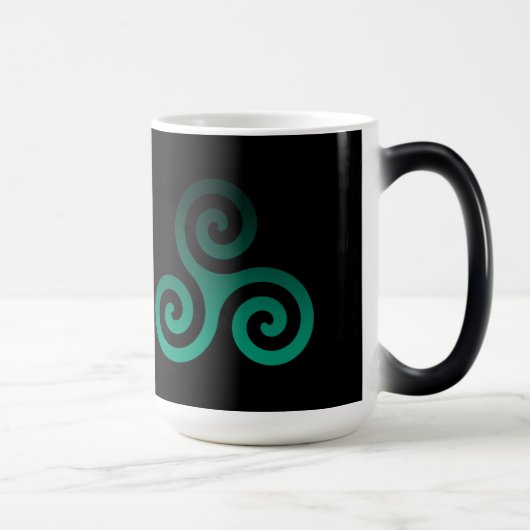 Mug Magique Ancien Triskele Vert Noir (Droite)